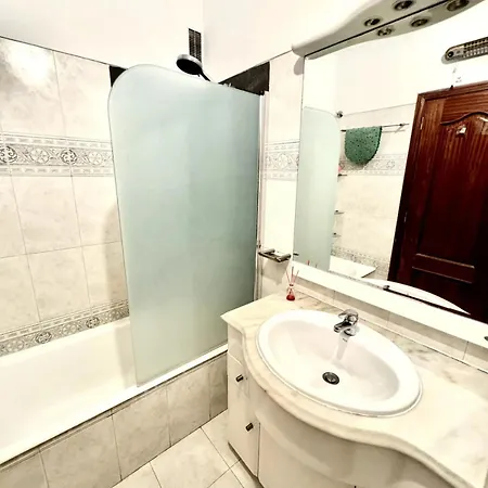 Airport And Bus Station فندق Lisboa